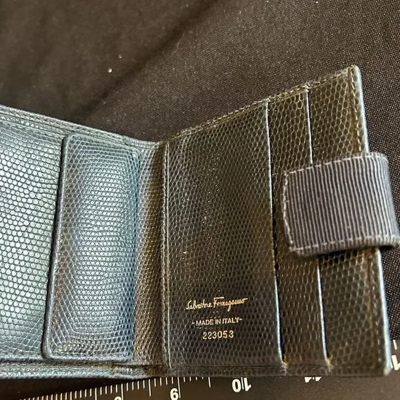 Salvatore Ferragamo Dark Blue Lizard Leather Wallet Vintage Good Condition - Picture 4 of 7
